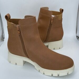 Journee Collection Jeeva Womens Size 8 Lug Boots Cognac Brown Faux Leather New